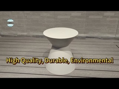 میز کناری و صندلی