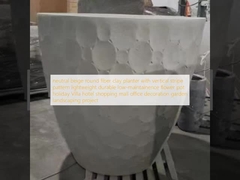 کاشت کننده فیبر گل دور بیج خنثی با الگوی نوار عمودی سبک وزن ماندگار نگهداری کم گلدان تعطیلات ویلا هتل مرکز خرید دکوراسیون دفتر پروژه منظره سازی باغ