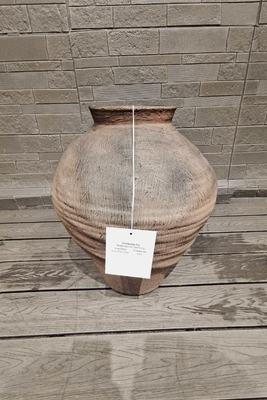 خرید Stylish Modern Fiber Clay Planter with Frost Resistant Character and Textured Surface online manufacture