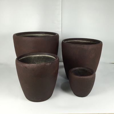 کاشتگاه گلی محکم با دست حک شده