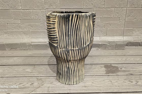 حفره های تخلیه گلدان سیمان فیبر مقاوم به یخ برای کاشت و نگهداری آسان